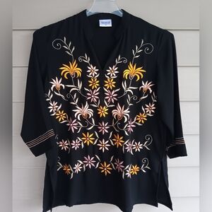 Turquoise Brand Black Embroidered 3/4 Sleeve Blouse.  Size Medium